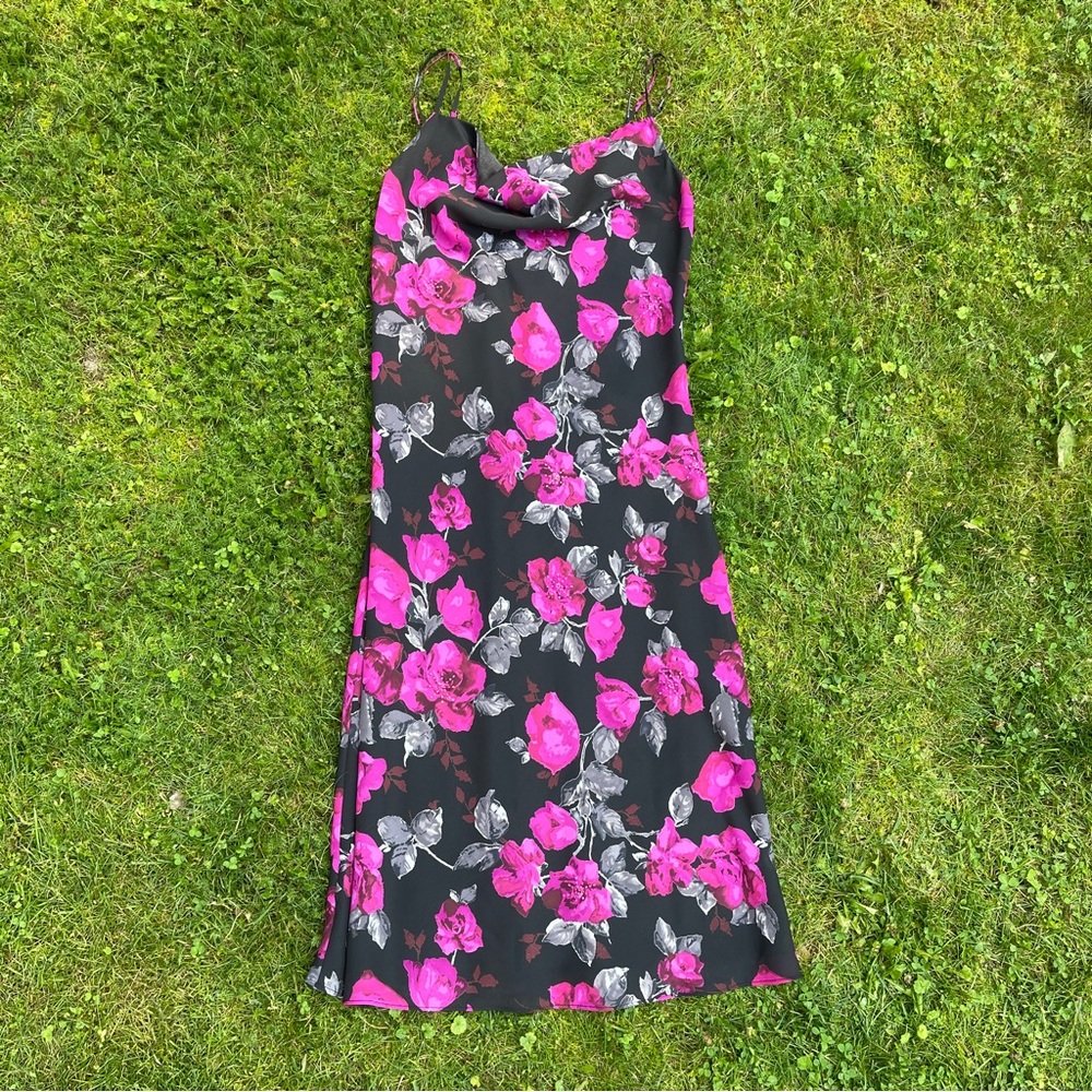 Y2K New York & Company black and pink floral beaded midi dress Size 10
